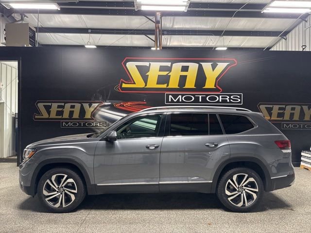 Used 2021 Volkswagen Atlas SEL Premium AWD/4WD image 2