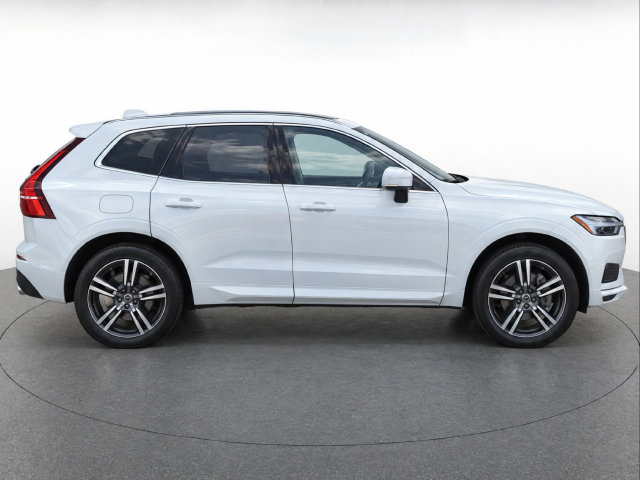 Used 2019 Volvo XC60 T5 Momentum w/ Multimedia Package AWD/4WD image 7