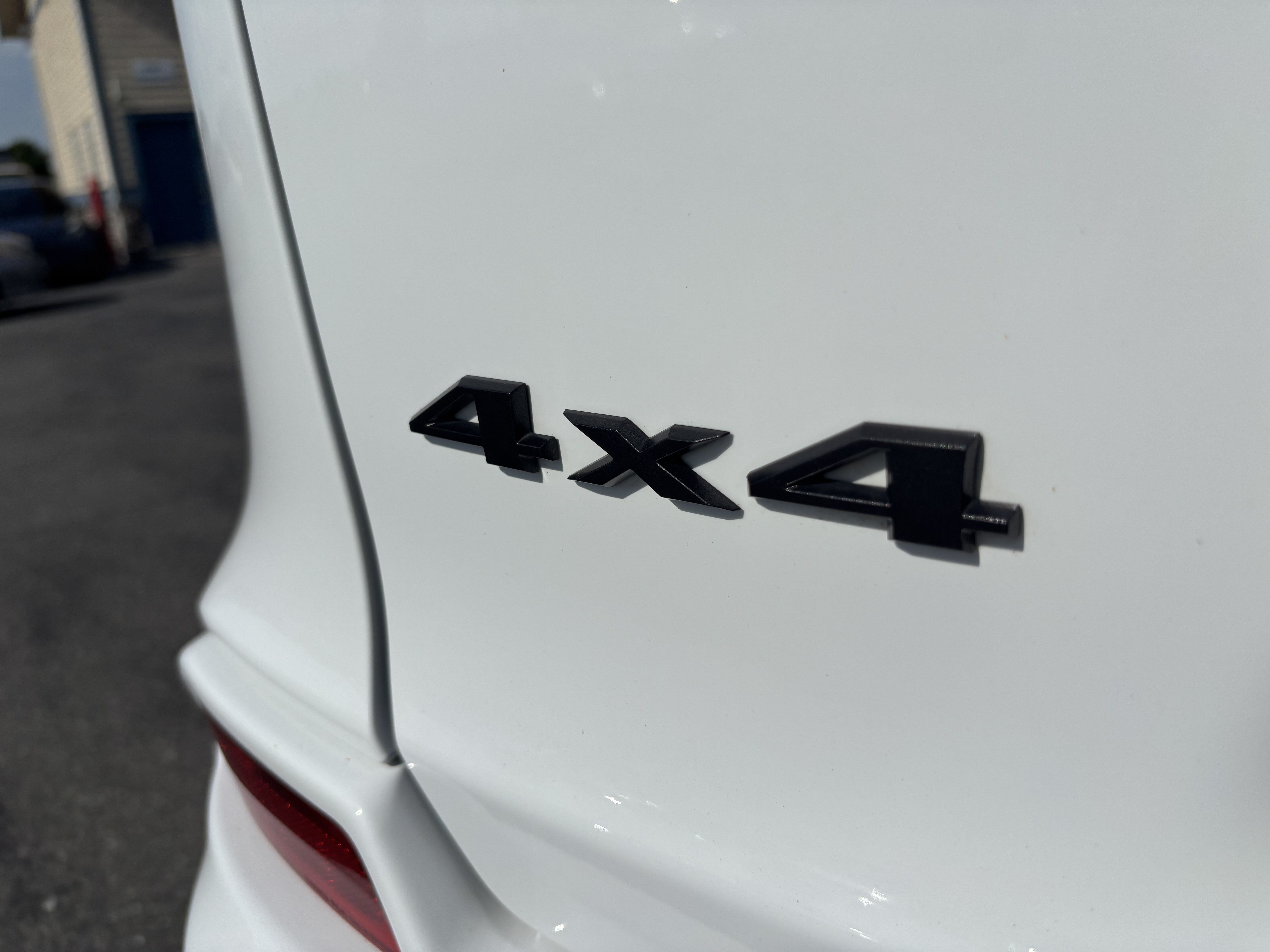 Used 2021 Jeep Cherokee High Altitude AWD/4WD image 11