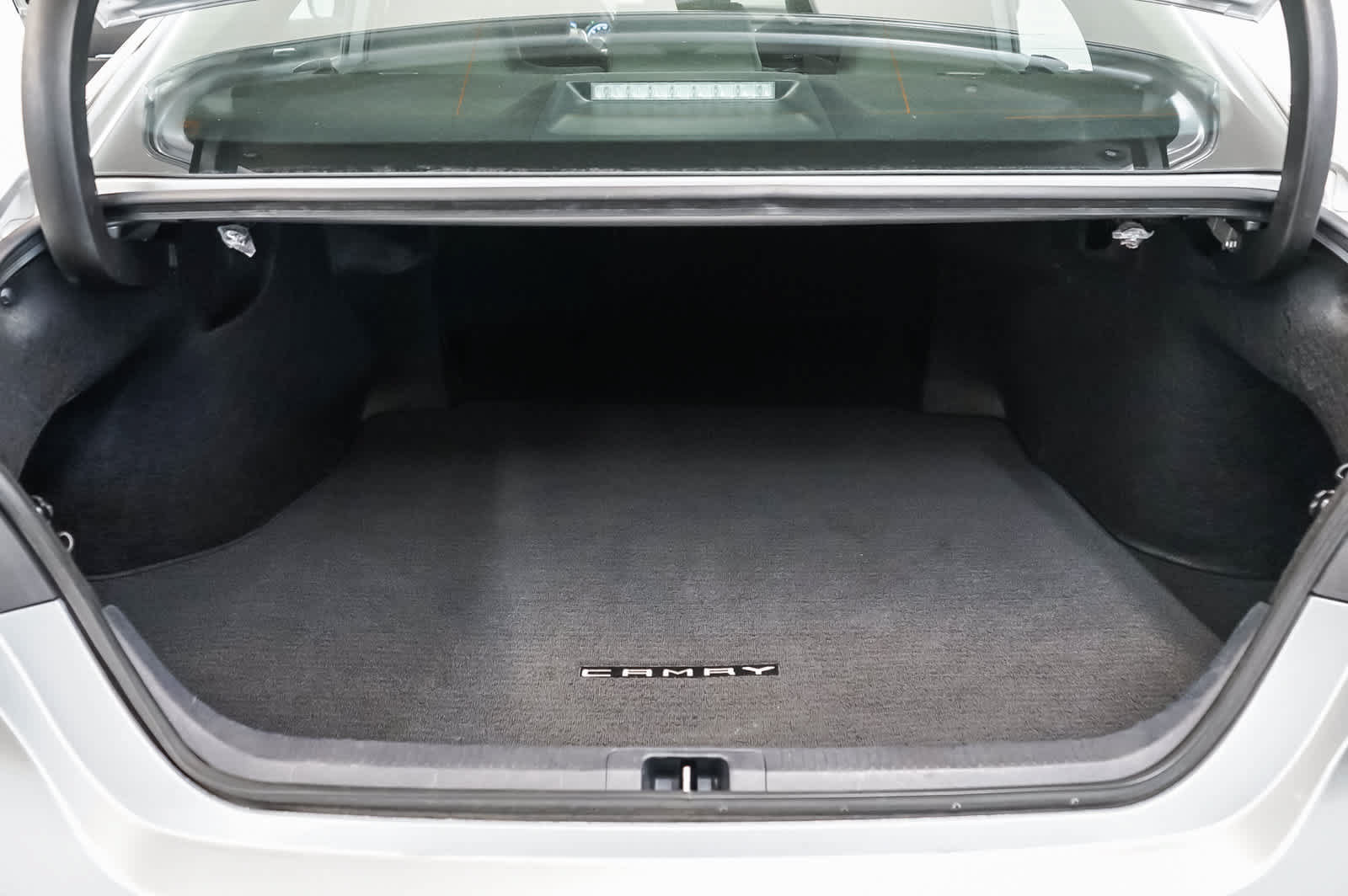 Used 2024 Toyota Camry LE FWD image 31