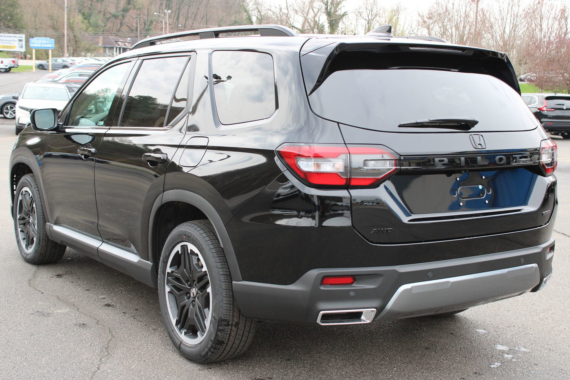 New 2026 Honda Pilot Touring image 11