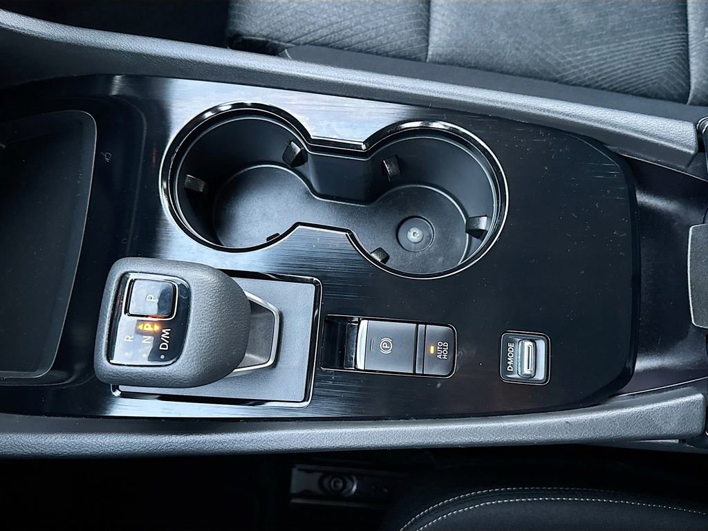 Used 2024 Nissan Rogue SV image 21