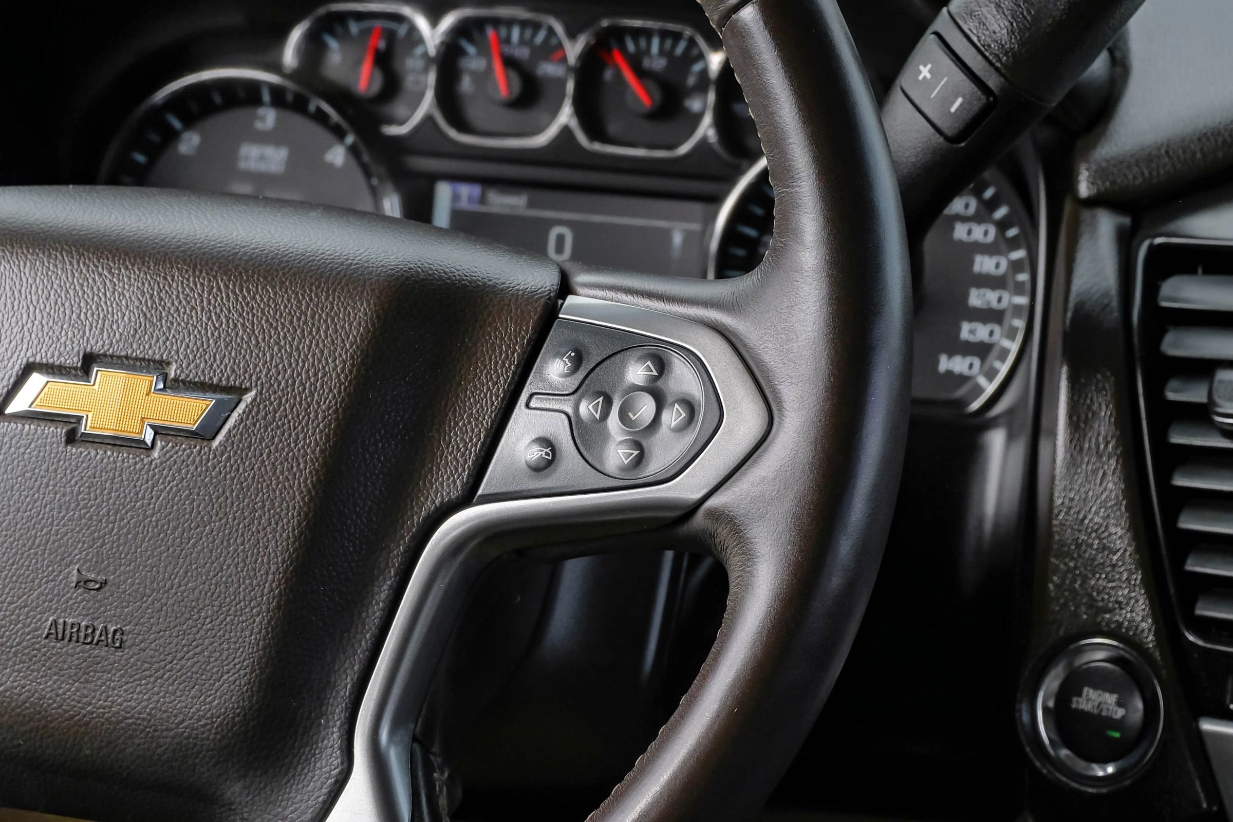 Used 2015 Chevrolet Suburban LTZ image 24