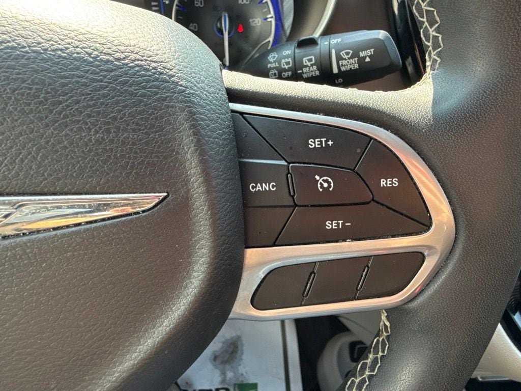 Used 2023 Chrysler Voyager LX FWD image 21