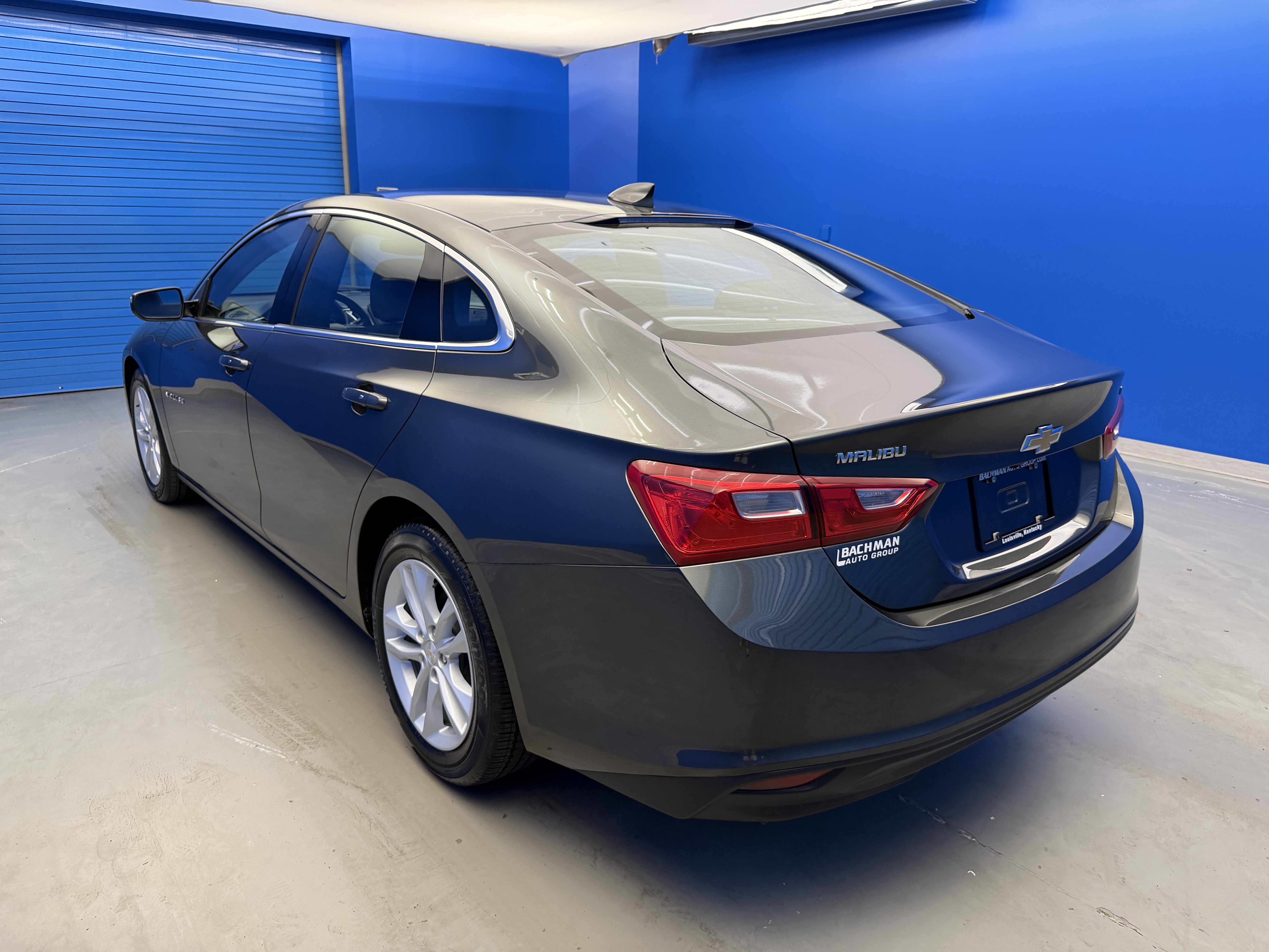 Used 2016 Chevrolet Malibu LT FWD image 5