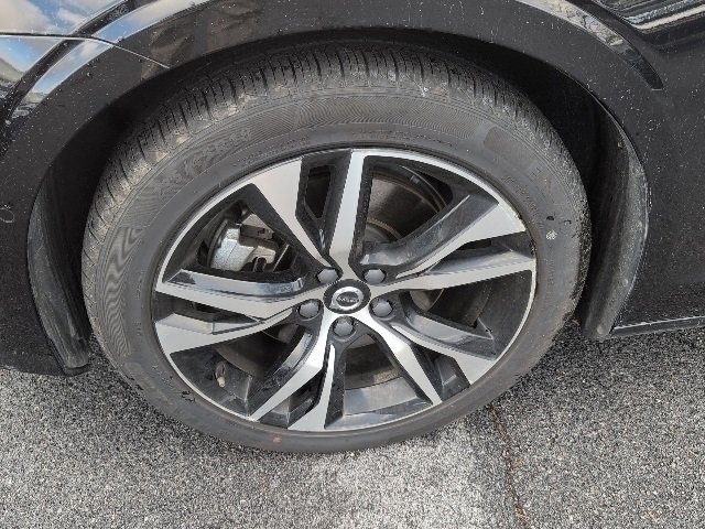 Used 2024 Volvo S60 B5 Plus image 4