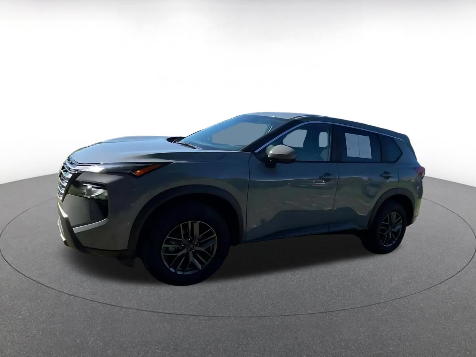 Used 2026 Nissan Rogue SV FWD image 7