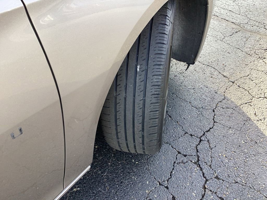 Used 2023 Chevrolet Malibu LT image 22