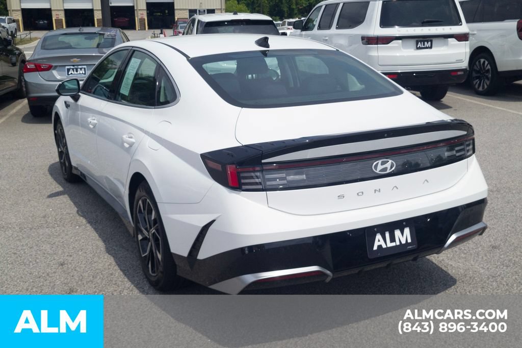 Certified 2025 Hyundai Sonata SEL FWD image 9