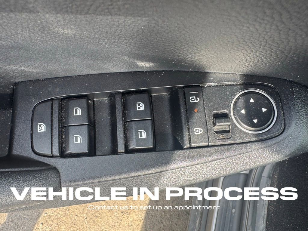 Used 2025 Kia Seltos EX image 12