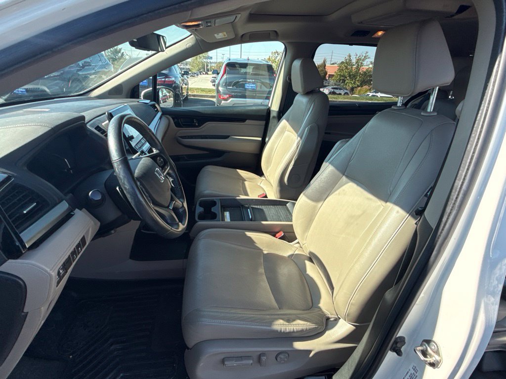 Used 2019 Honda Odyssey Elite image 3
