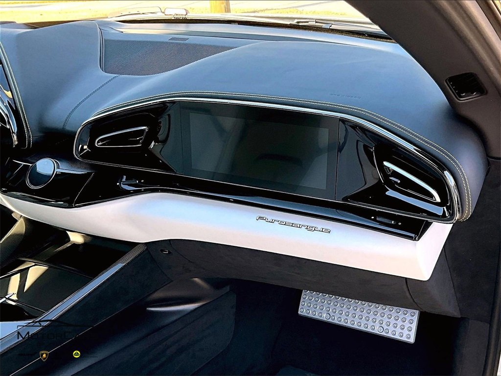 Used 2025 Ferrari Purosangue image 15