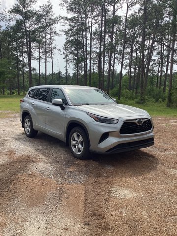 Used 2023 Toyota Highlander L image 3
