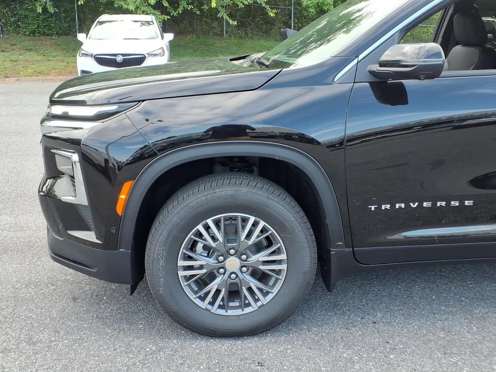 New 2026 Chevrolet Traverse LT w/ Enhanced Driving Package AWD/4WD image 7