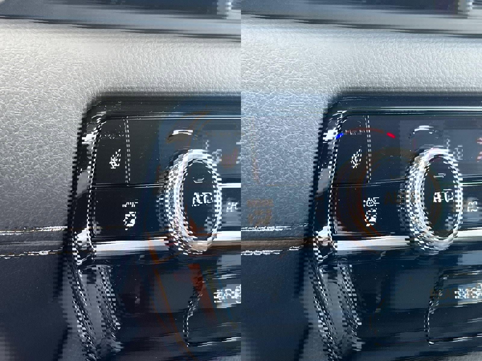 New 2025 Honda Pilot EX-L image 23