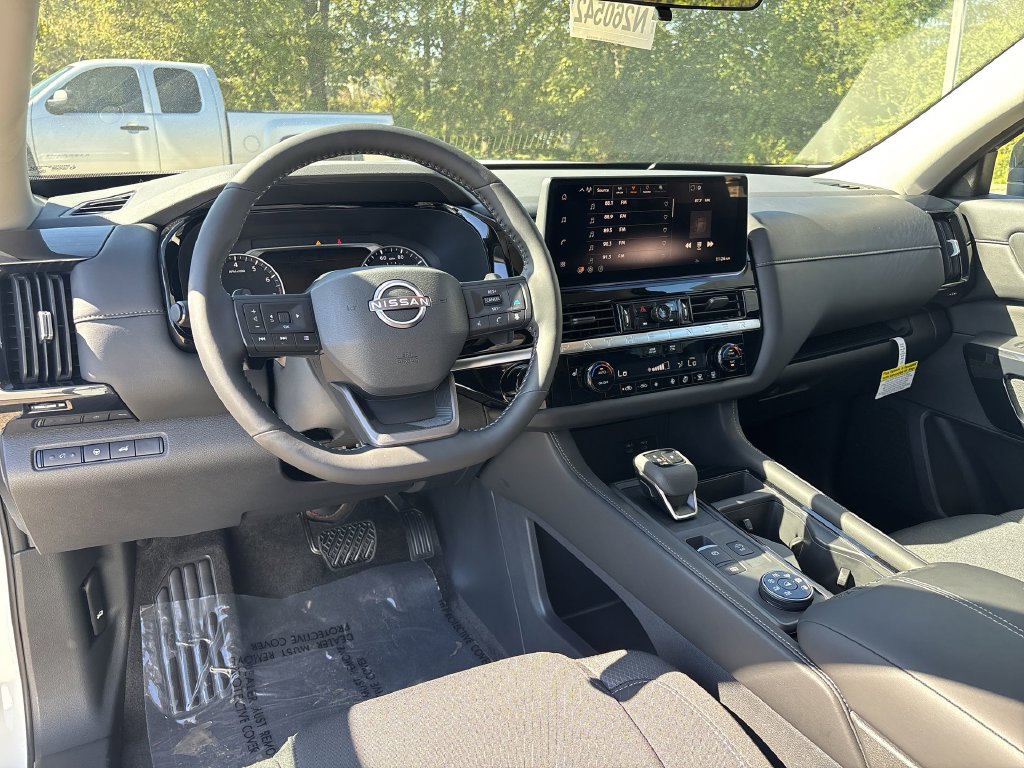 New 2026 Nissan Pathfinder SV AWD/4WD image 19