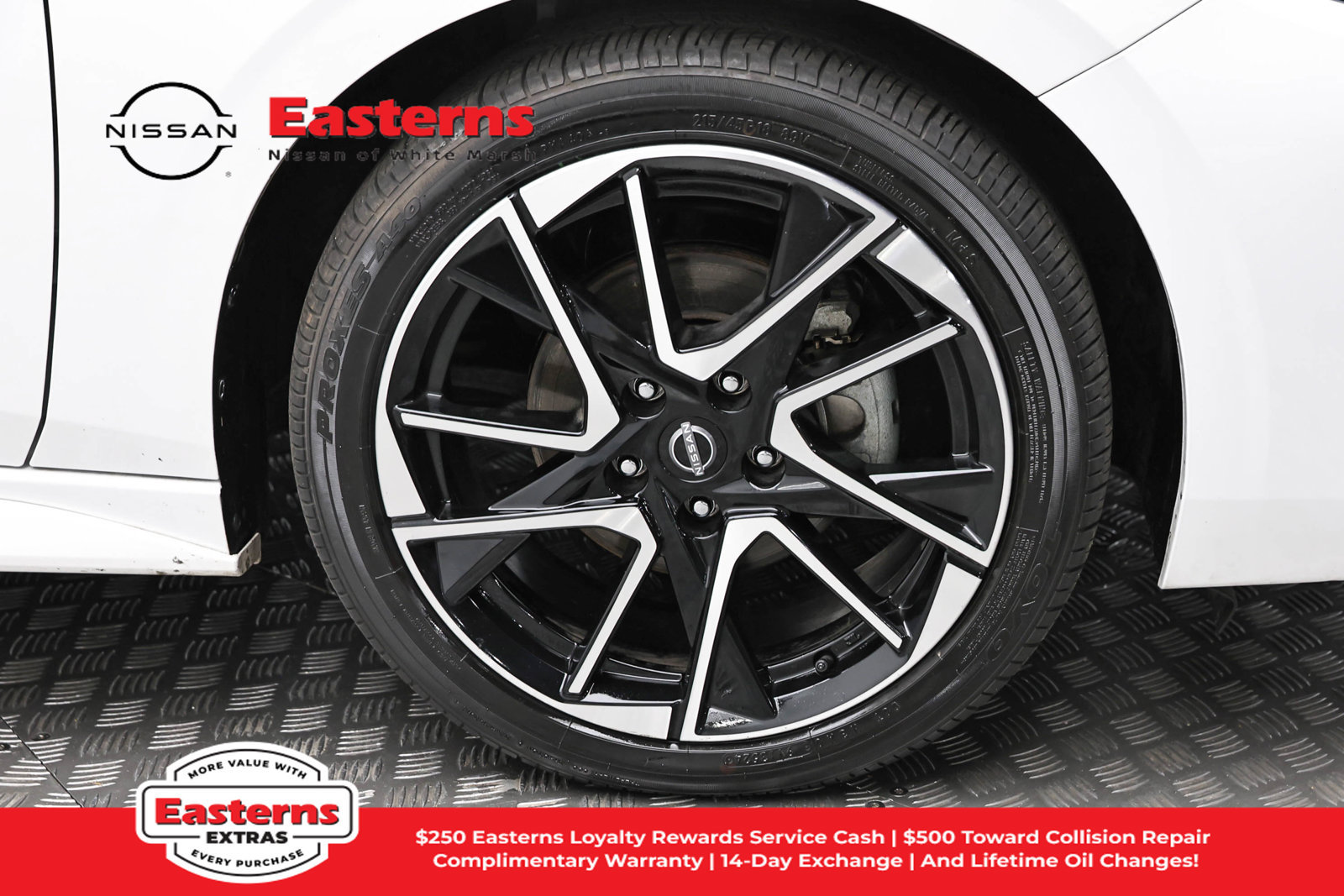 Used 2024 Nissan Sentra SR w/ SR Premium Package FWD image 31