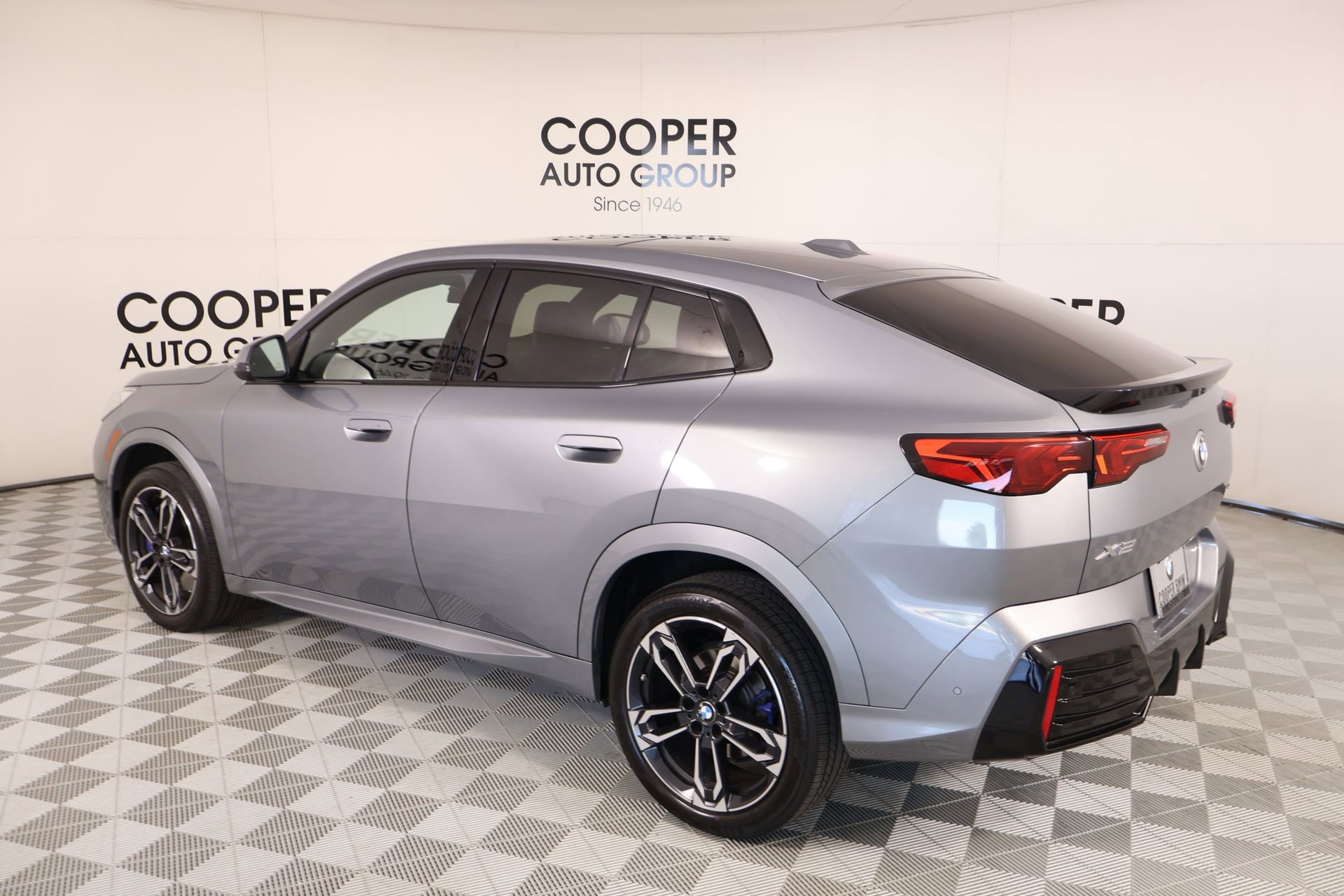 Used 2025 BMW X2 xDrive28i AWD/4WD image 24