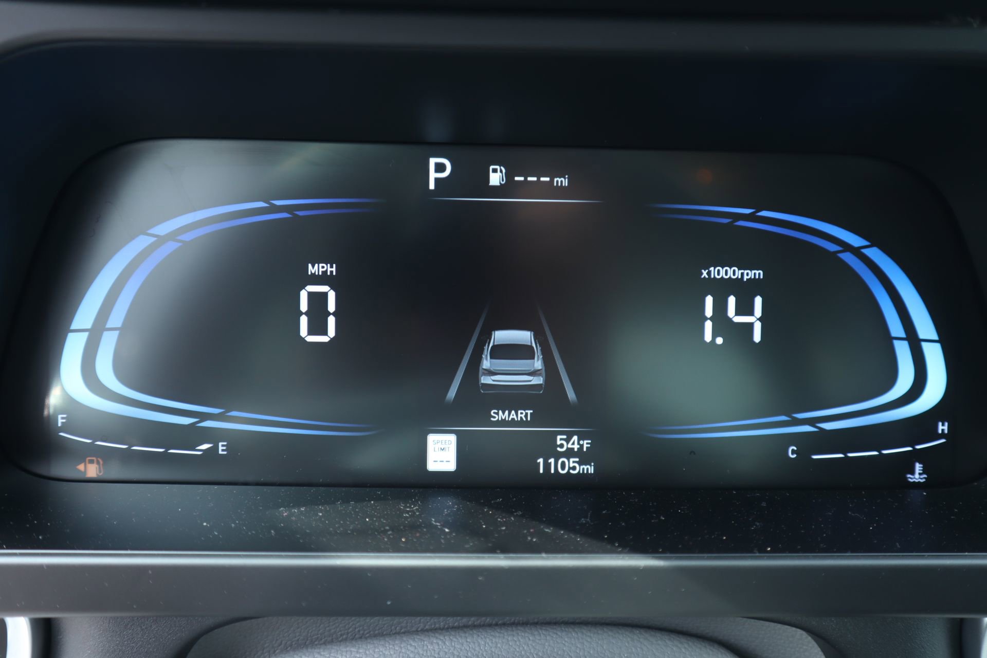 New 2025 Hyundai Elantra Sport w/ Cargo Package image 3