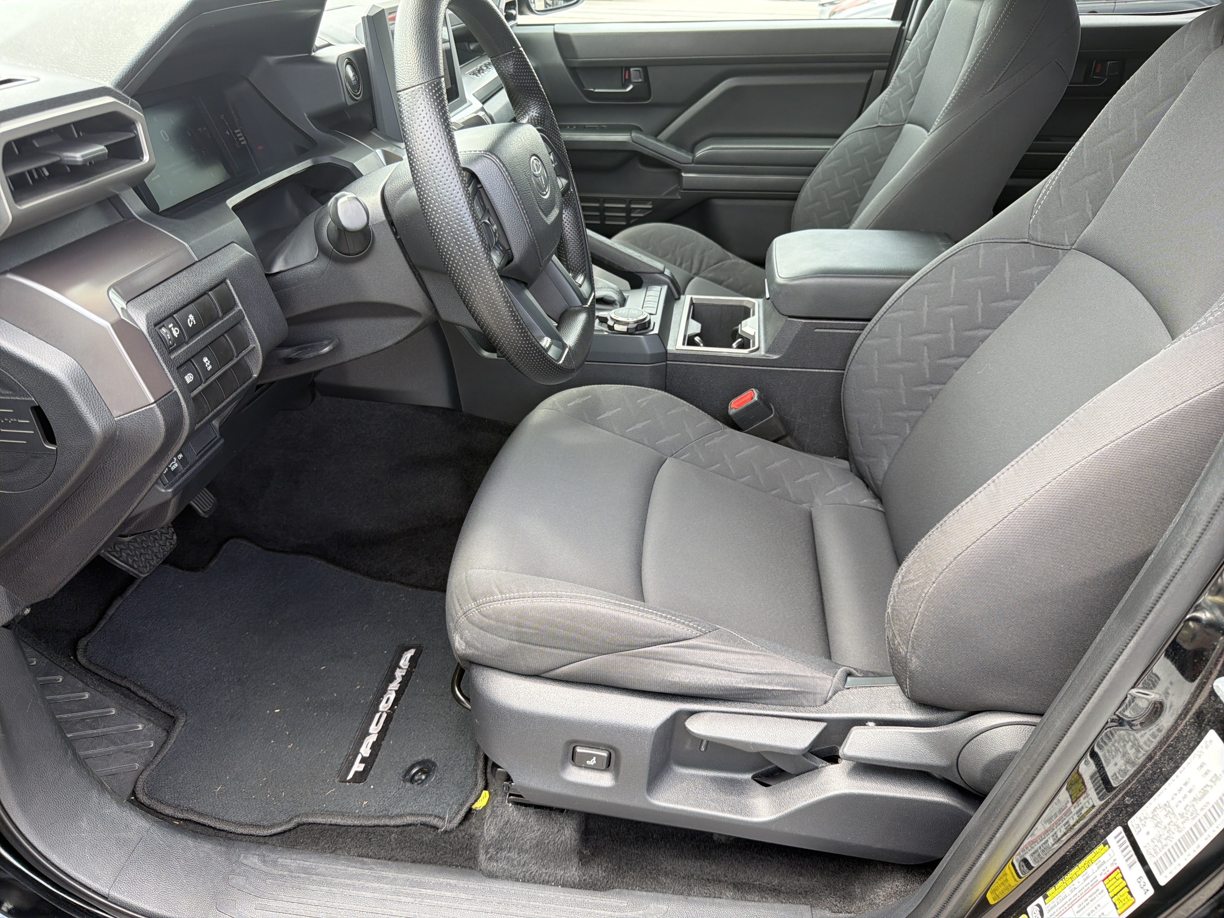 Certified 2024 Toyota Tacoma SR5 AWD/4WD image 19