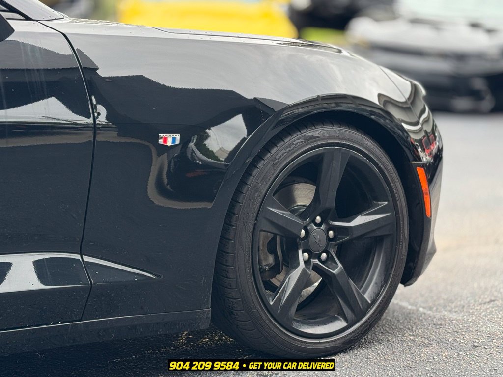 Used 2016 Chevrolet Camaro LT w/ RS Package RWD image 10
