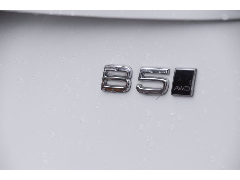 Certified 2023 Volvo XC90 B5 Plus image 29