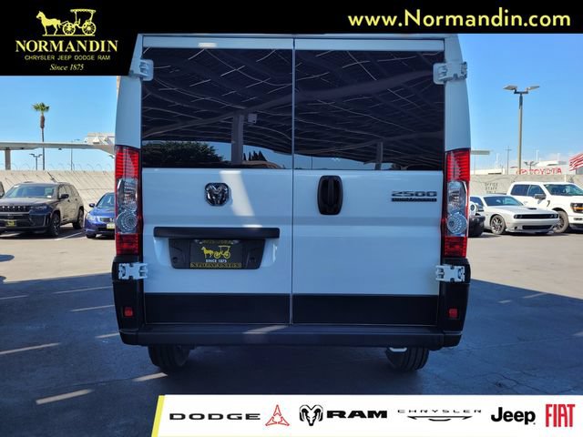 Used 2025 RAM ProMaster 2500 w/ U-Haul Equipment Group FWD image 5
