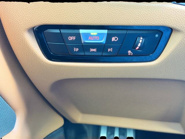 Used 2023 BMW 440i xDrive Coupe w/ Premium Package image 21