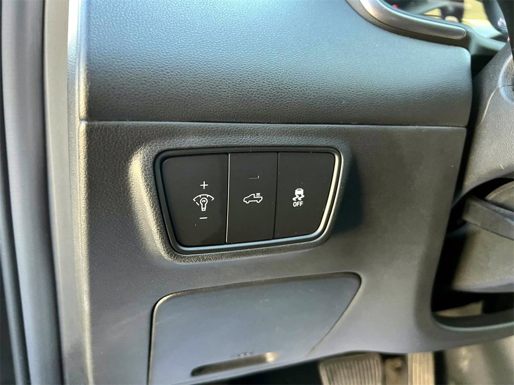 Certified 2023 Hyundai Santa Cruz SE image 18