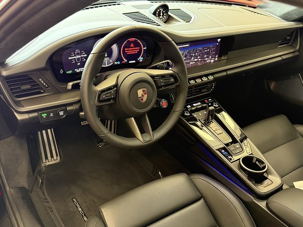 Used 2025 Porsche 911 Carrera GTS image 4