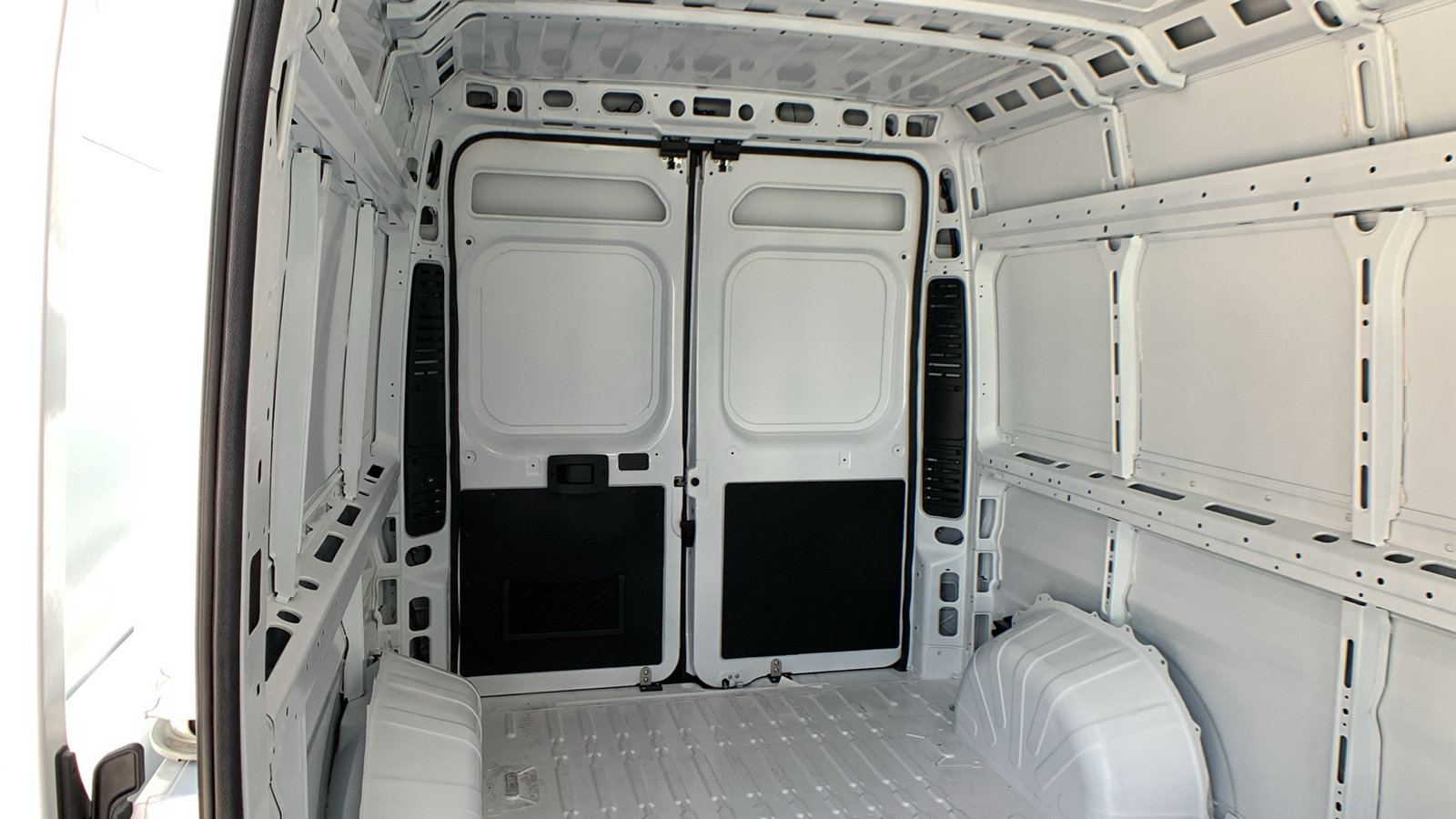 New 2026 RAM ProMaster 2500 w/ Convenience Group FWD image 26