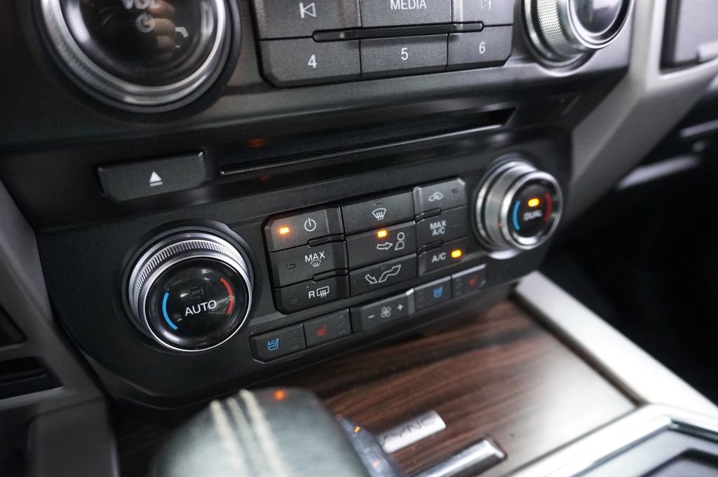 Used 2016 Ford F150 Lariat w/ Equipment Group 502A Luxury image 18