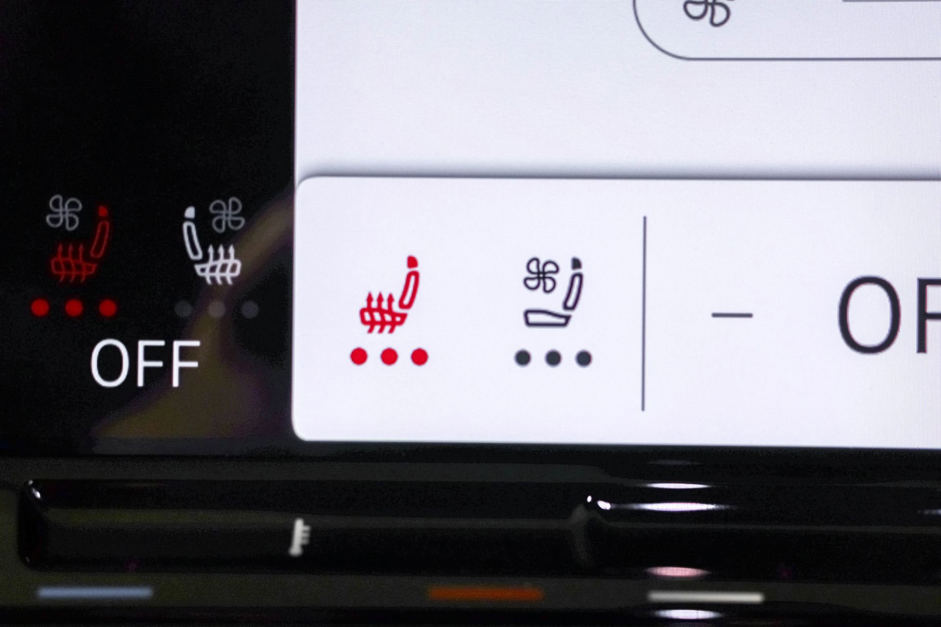 Used 2024 Volkswagen Atlas Peak Edition SE image 10