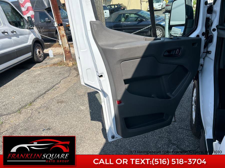 Used 2022 Ford Transit 350 XLT image 15