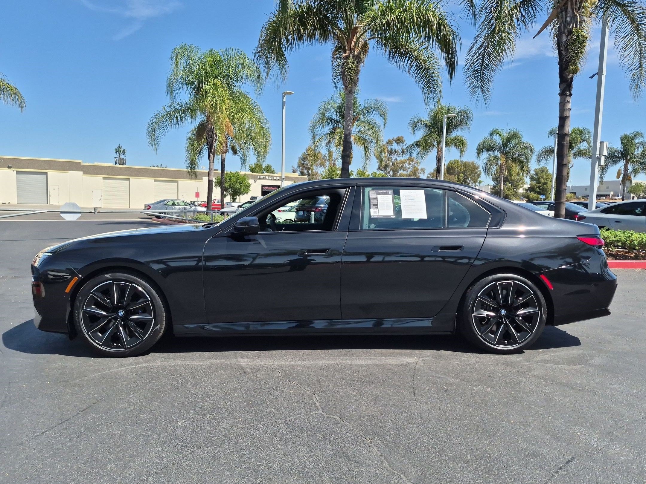 Used 2025 BMW i7 eDrive50 w/ M Sport Package RWD image 7