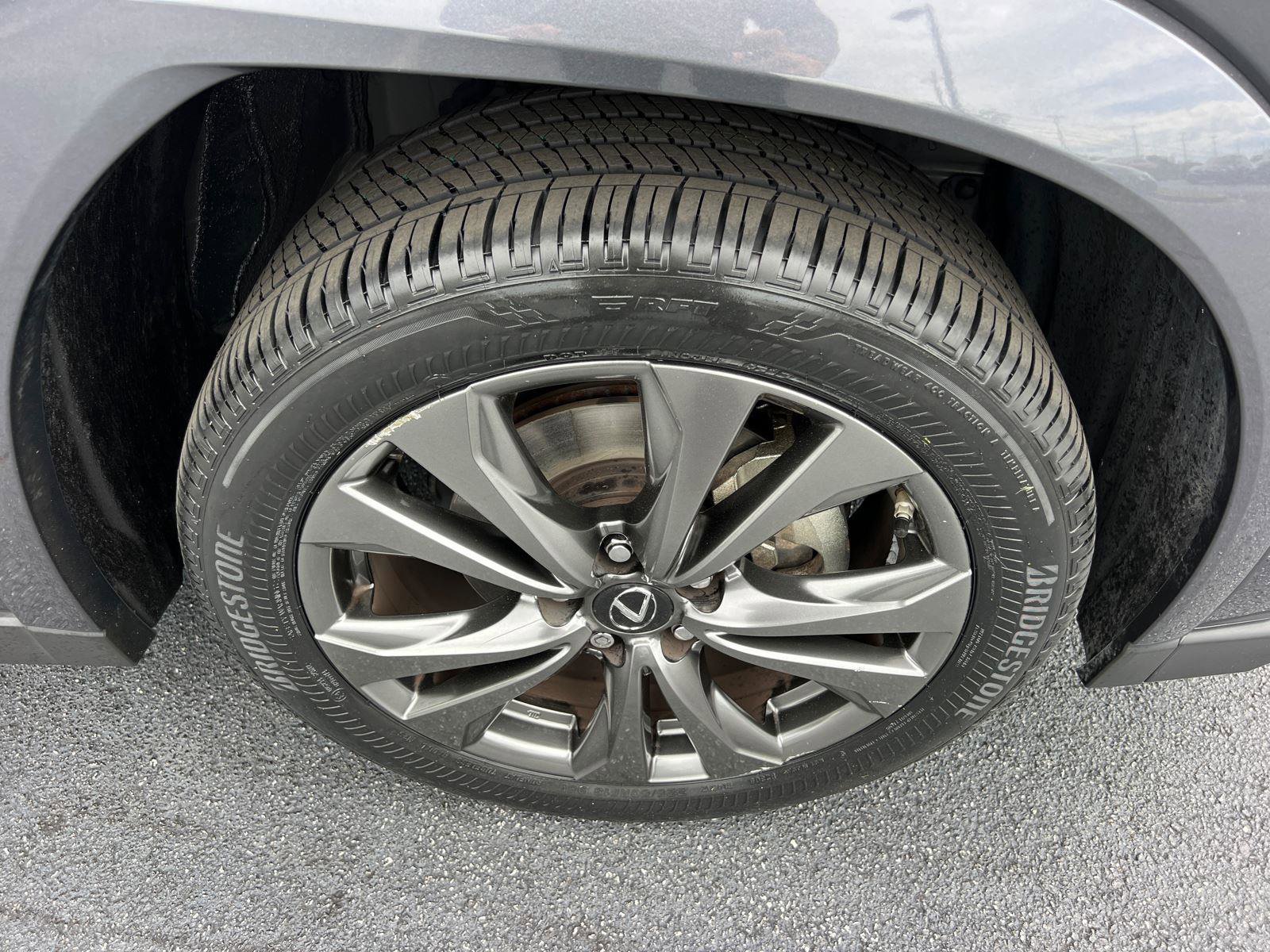 Certified 2023 Lexus UX 250h F Sport FWD image 12