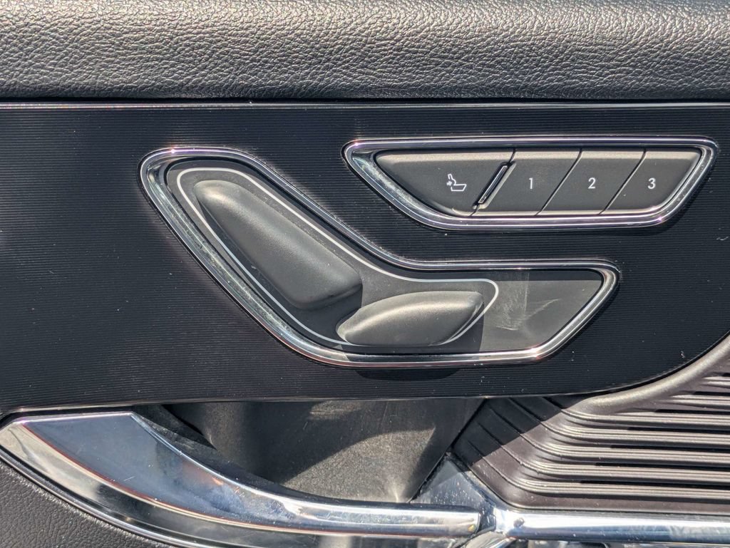 Used 2022 Lincoln Corsair AWD w/ Premium Package image 22