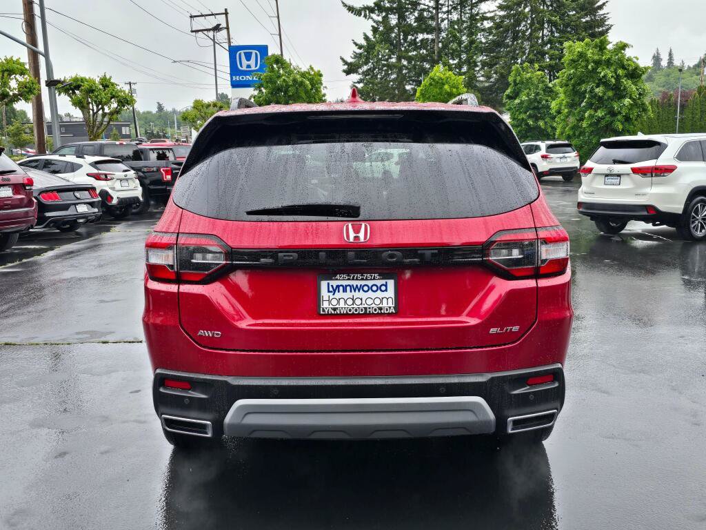 Certified 2025 Honda Pilot Elite image 15