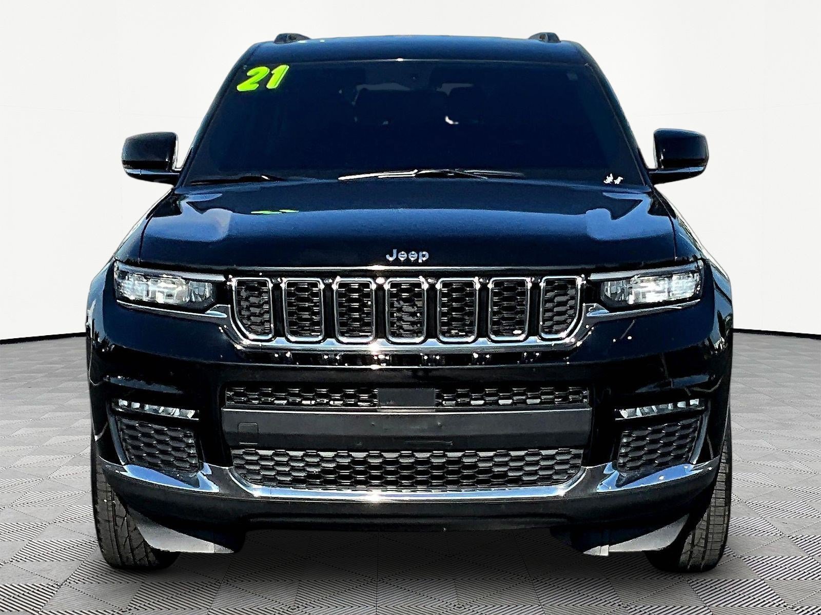 Used 2021 Jeep Grand Cherokee L Limited AWD/4WD image 2
