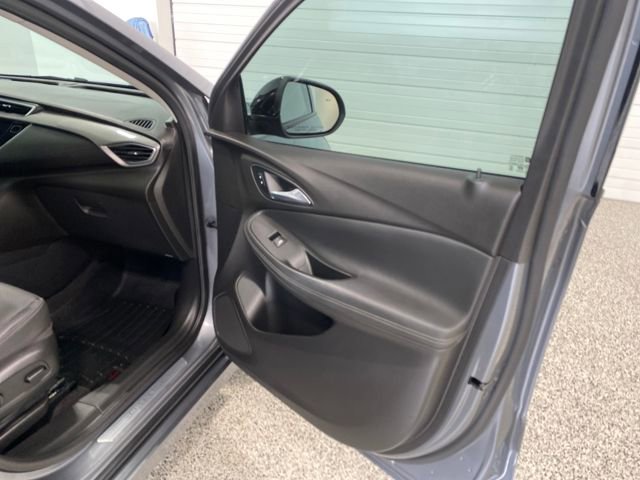 Used 2020 Buick Encore GX Essence w/ Experience Buick Package image 10