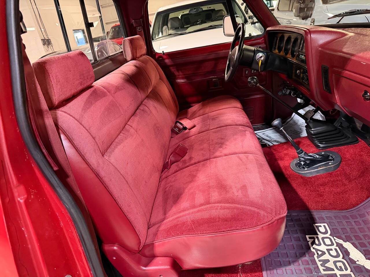 Used 1992 Dodge D/W Truck 250 AWD/4WD image 24