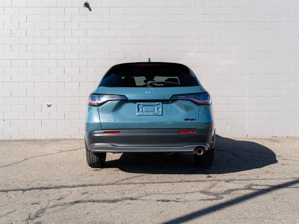 Used 2024 Honda HR-V Sport image 6