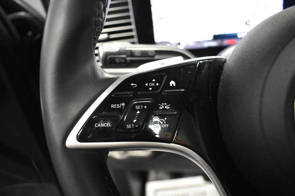 Used 2025 Mercedes-Benz GLE 450e 4MATIC image 30