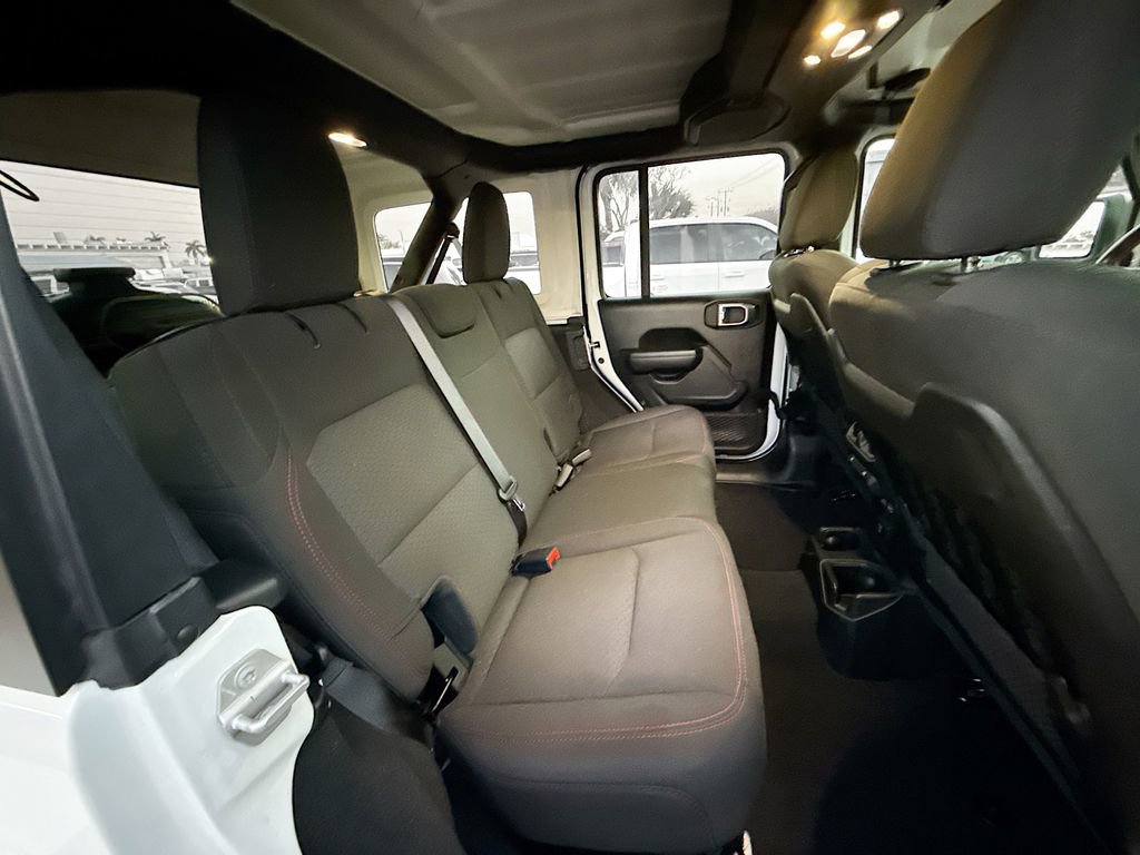 Used 2021 Jeep Wrangler Unlimited Rubicon w/ LED Lighting Group image 31