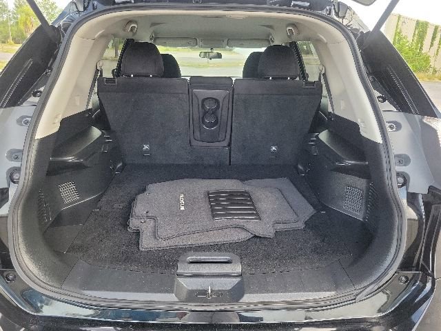Used 2014 Nissan Rogue SV AWD/4WD image 7