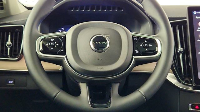 New 2026 Volvo XC90 B6 Plus w/ Protection Package Premier AWD/4WD image 25