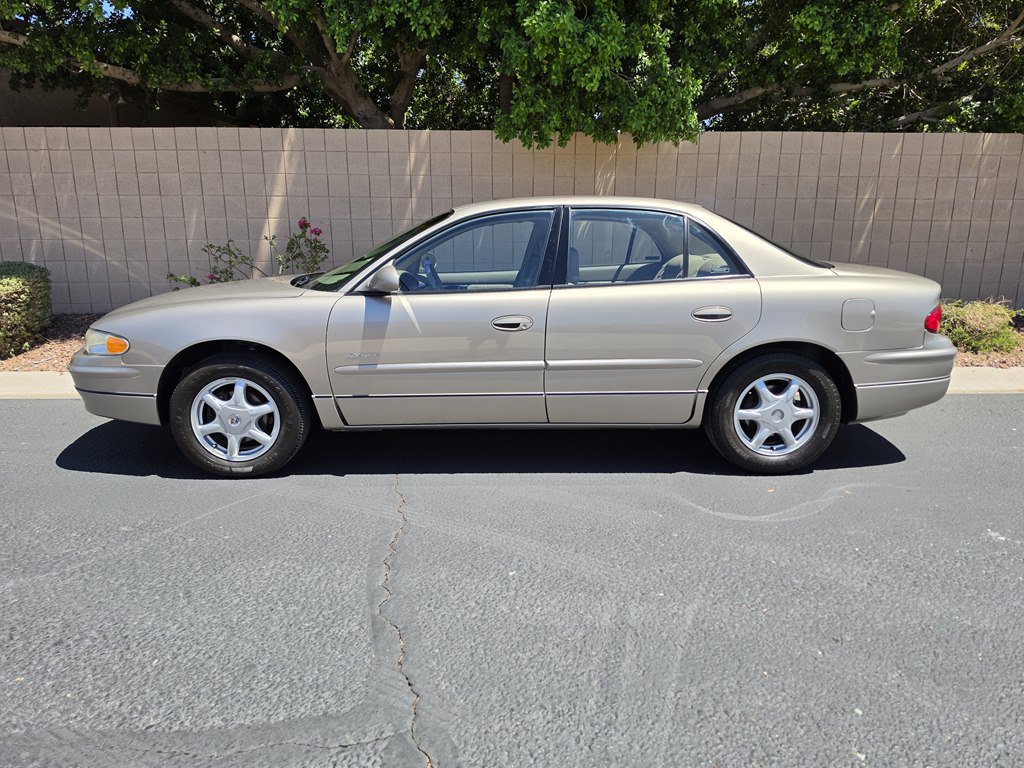 Used 2001 Buick Regal LS w/ Touring Pkg FWD image 16