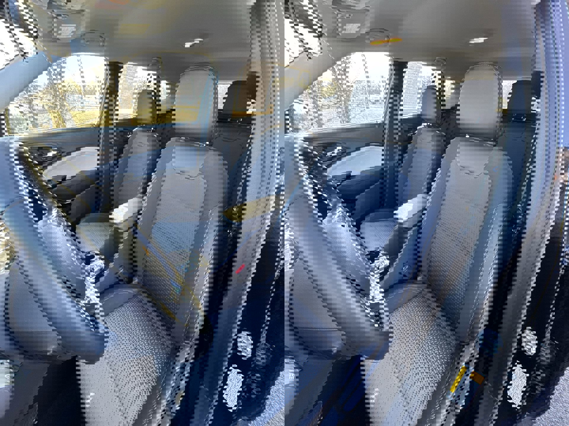 Used 2024 Chevrolet Trax LT w/ Driver Confidence Package image 11