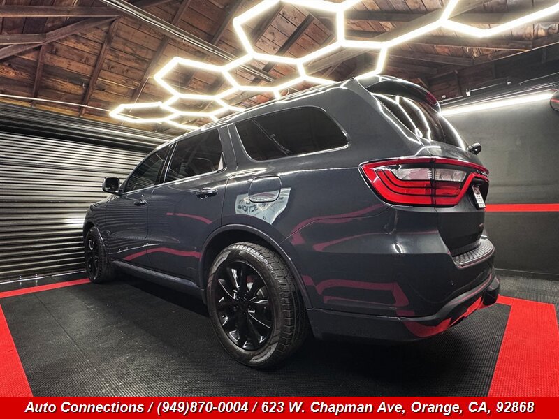 Used 2018 Dodge Durango GT w/ Premium Group RWD image 4