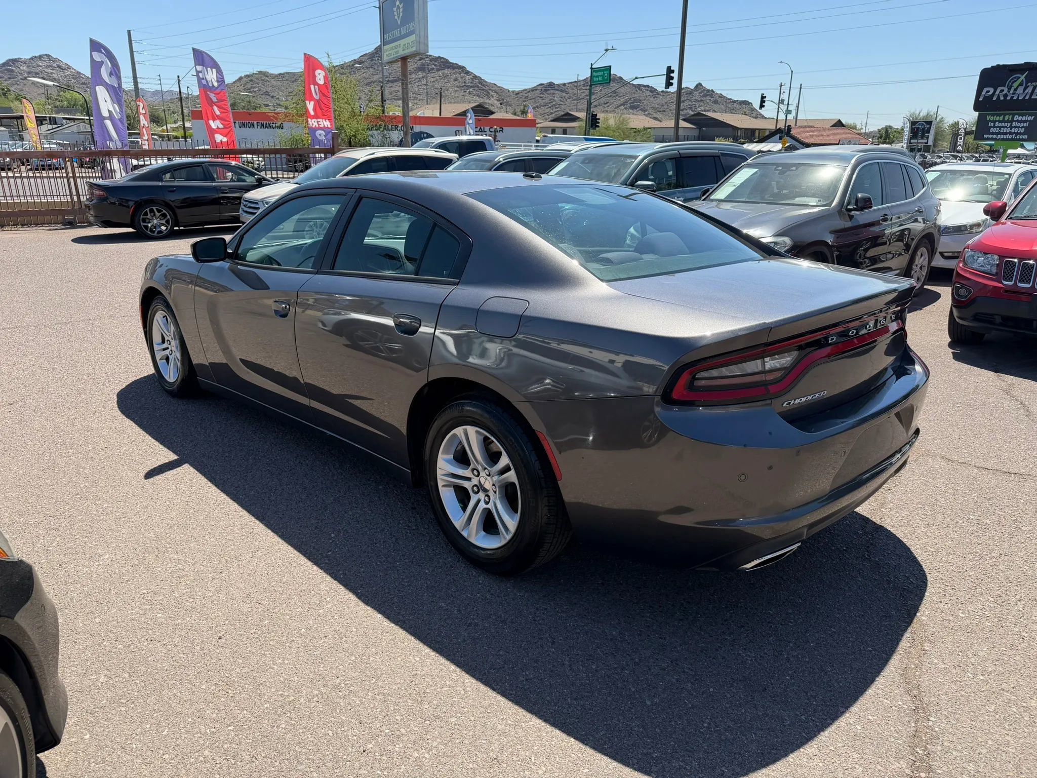 Used 2015 Dodge Charger SE image 7